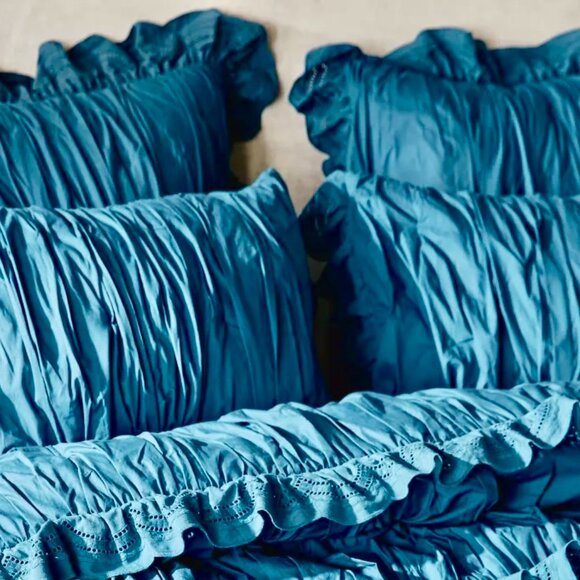 ANTHROPOLOGIE ASTRIDE COTTON RUFFLED VOILE QUILT QUEEN TEAL BLUE NWT ORIG. $298 - Picture 2 of 8